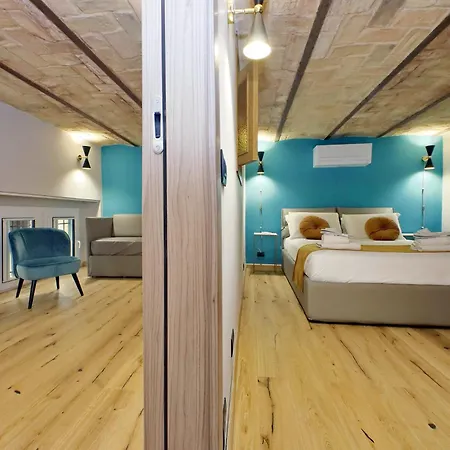 فندق Charming Navona 4*