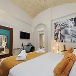 Charming Navona 4*