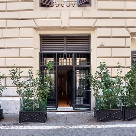 Charming Navona