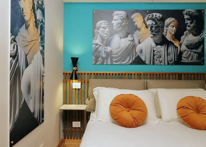 Charming Navona Hotel 4*