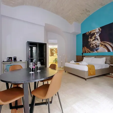 Charming Navona Otel 4*