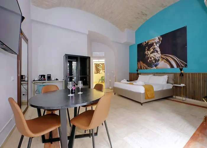 Charming Navona Hotel 4*