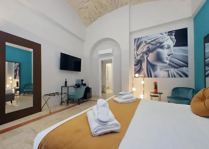 Charming Navona Hotel 4*